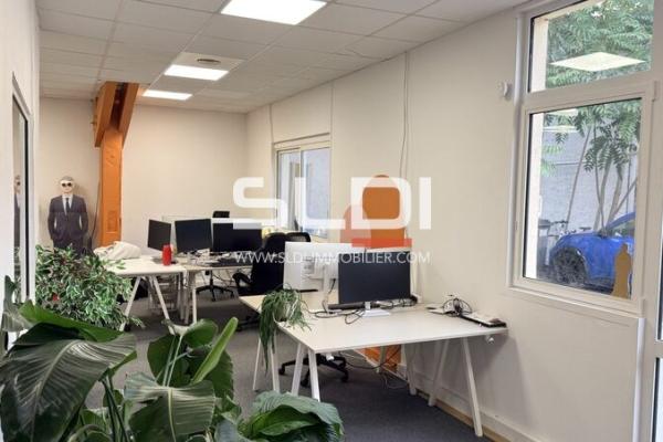 Bureaux A LOUER - LYON - 410 m²