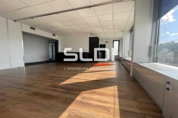 Bureaux A VENDRE OU A LOUER - LYON - 296 m²