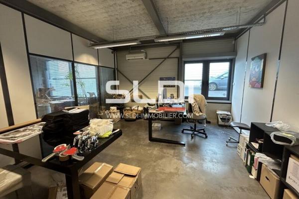 Locaux d'activités A LOUER - VILLEFRANCHE SUR SAONE - 860 m²