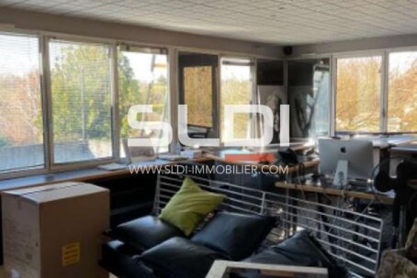 Bureaux A VENDRE - LISSIEU - 315 m²