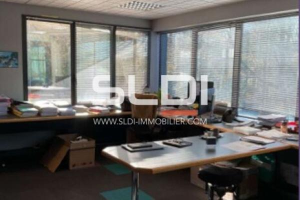 Bureaux A VENDRE - LISSIEU - 315 m²