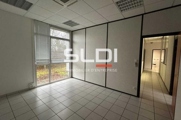 Bureaux A LOUER - BLYES - 97 m²