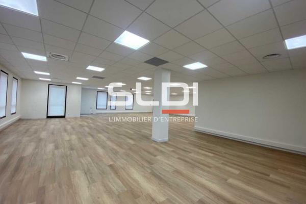 Bureaux A LOUER - GENAS - 206 m²