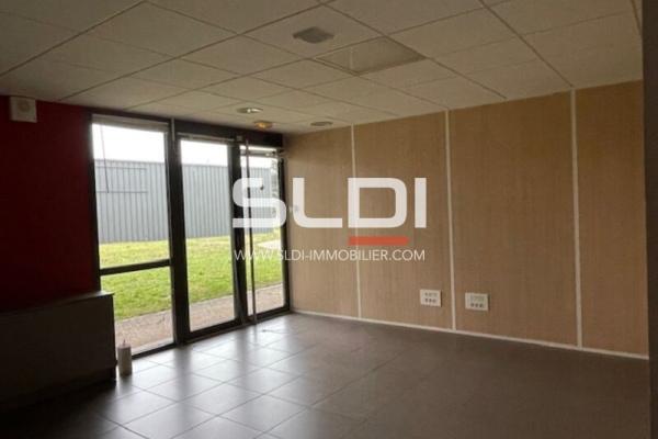 Bureaux A LOUER - RILLIEUX LA PAPE - 252 m²