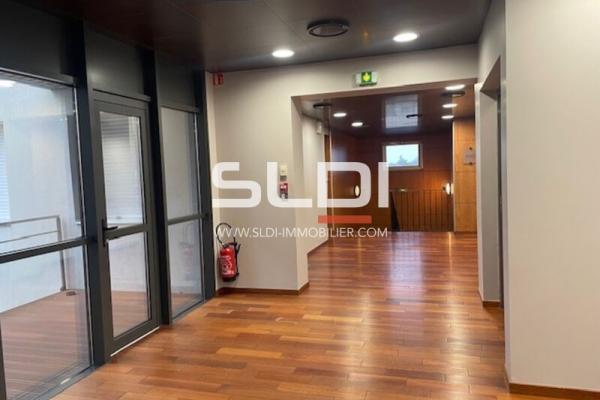 Bureaux A LOUER - RILLIEUX LA PAPE - 28 m²