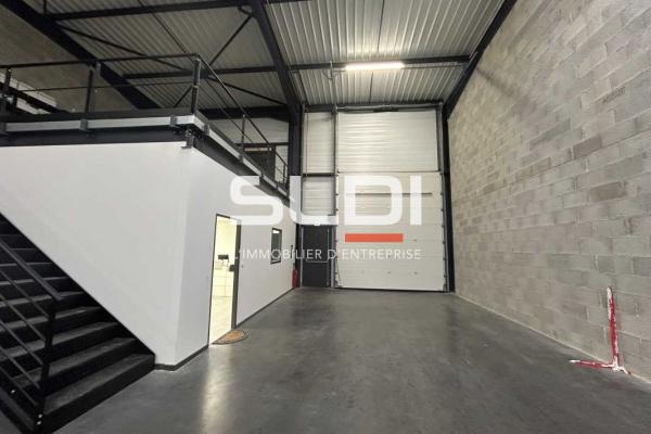 Activités A LOUER - VILLEFRANCHE SUR SAONE - 327 m²