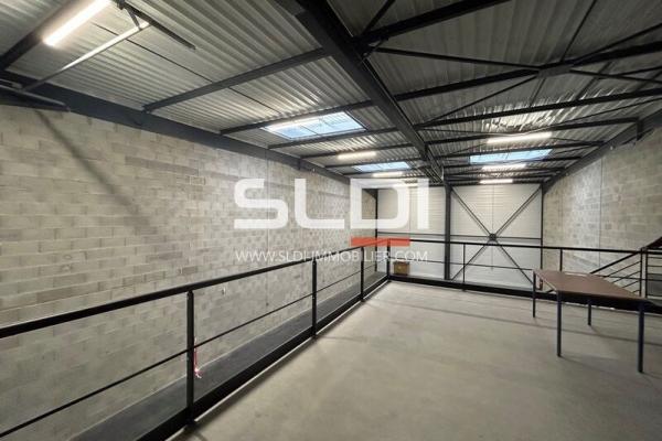 Locaux d'activités A LOUER - VILLEFRANCHE SUR SAONE - 327 m²