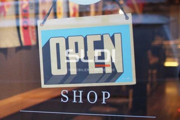 Commerces A LOUER - LYON - 85 m²