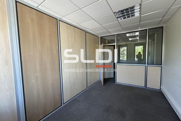Bureaux A LOUER - DARDILLY - 126 m²