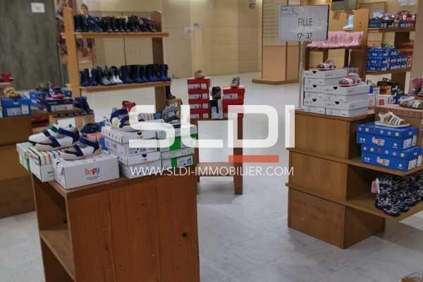 Commerces A VENDRE - RUY MONTCEAU - 1 423 m²