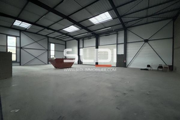 Locaux d'activités A VENDRE - VILLEFRANCHE SUR SAONE - 997 m²