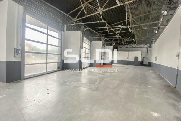 Locaux d'activités A LOUER - VENISSIEUX - 740 m²