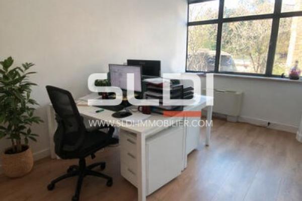 Bureaux A LOUER - LYON - 13 m²