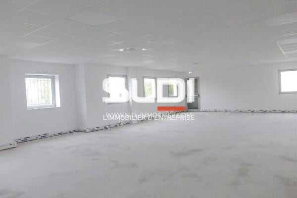 Bureaux A VENDRE - SAINT PRIEST - 167 m²