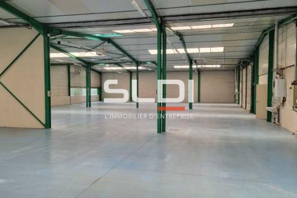 Activités A LOUER - SAINT GENIS LAVAL - 1 438 m²