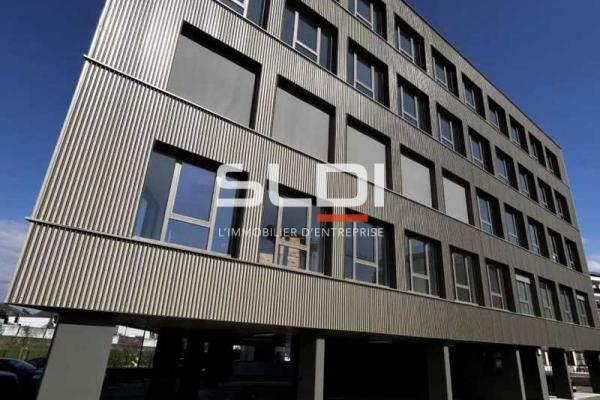 Bureaux A LOUER - EYBENS - 157 m²
