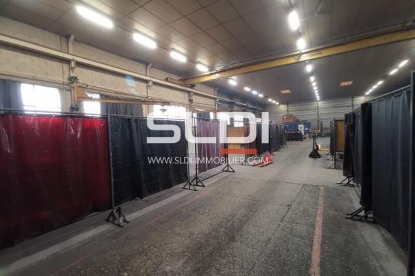 Locaux d'activités A VENDRE - BEAUVOIR DE MARC - 1 870 m²