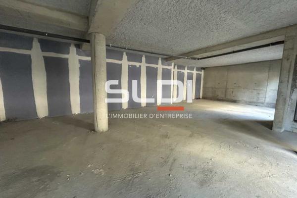 Commerces A VENDRE OU A LOUER - VILLEFRANCHE SUR SAONE - 501 m²
