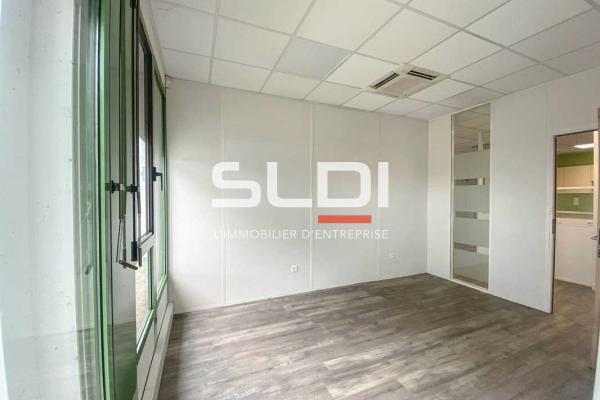 Bureaux A LOUER - BRON - 183 m²
