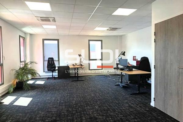 Activités A LOUER - CHASSIEU - 630 m²