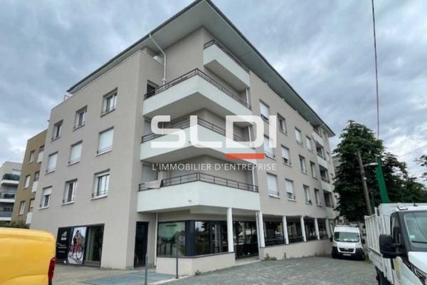 Commerces A LOUER - ECULLY - 99 m²