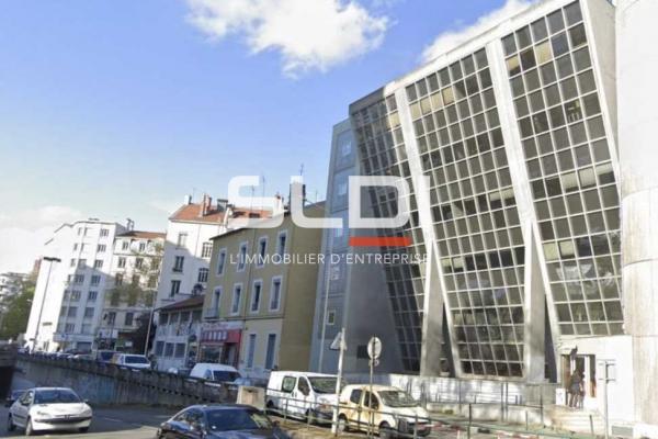 Bureaux A LOUER - LYON - 330 m²