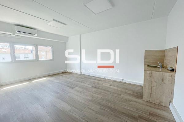 Bureaux A LOUER - LYON - 240 m²