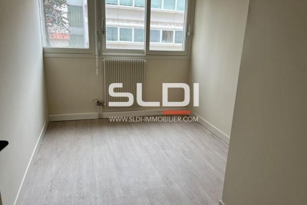 Bureaux A LOUER - LYON - 82 m²