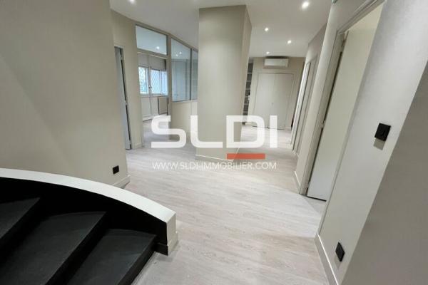 Bureaux A LOUER - LYON - 82 m²