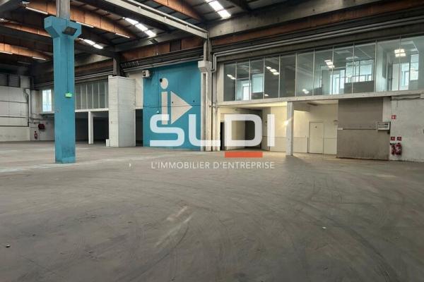 Locaux d'activités A LOUER - SAINT PRIEST - 1 760 m²