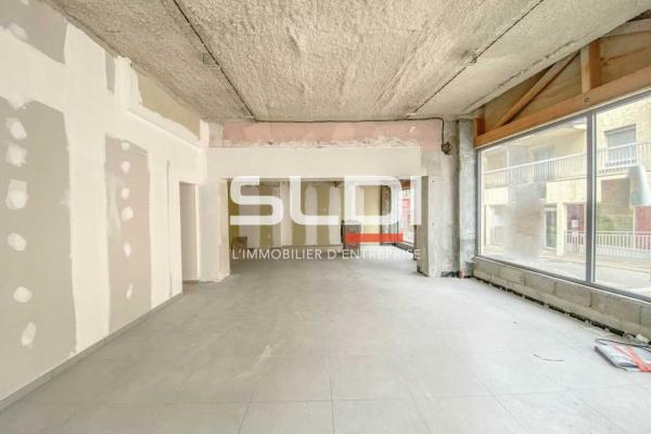 Commerces A LOUER - AMBERIEU EN BUGEY - 110 m²