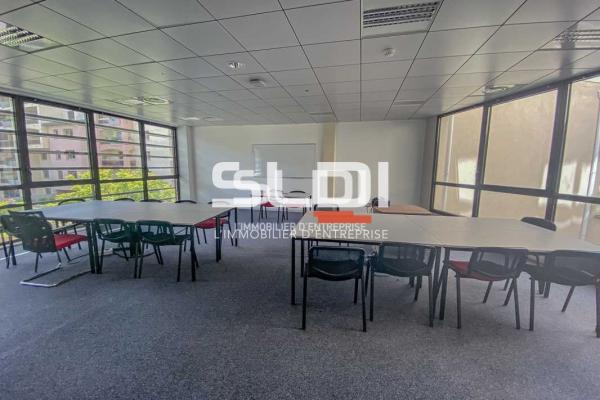Bureaux A LOUER - LYON - 845 m²