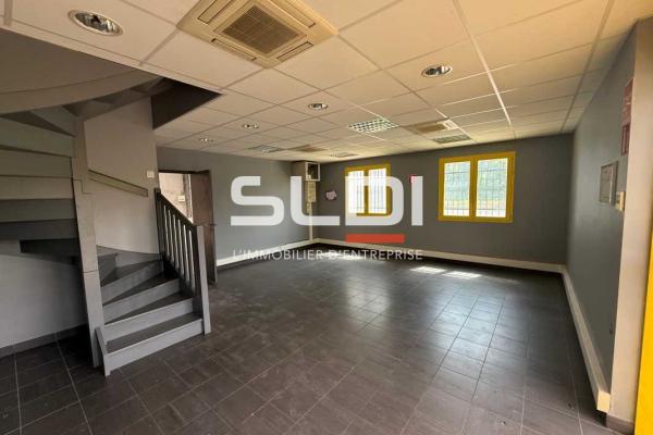 Locaux d'activités A LOUER - LA VERPILLIERE - 415 m²
