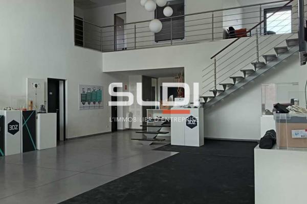 Activités A VENDRE - DECINES CHARPIEU - 1 092 m²