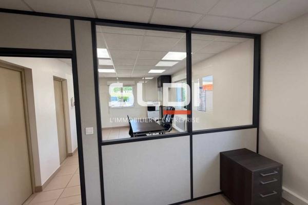 Bureaux A LOUER - TOUSSIEU - 128 m²