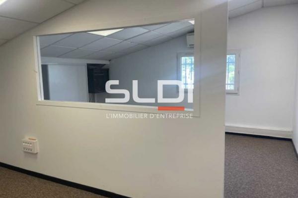 Bureaux A LOUER - VILLEURBANNE - 150 m²