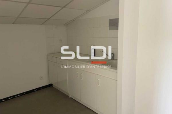 Bureaux A LOUER - VILLEURBANNE - 150 m²