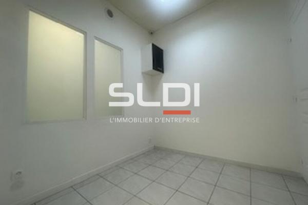 Bureaux A LOUER - DECINES CHARPIEU - 47 m²