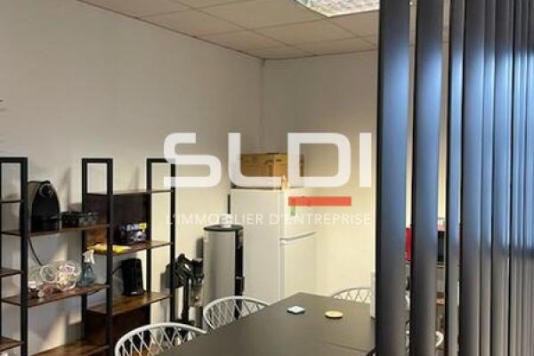 Bureaux A LOUER - VILLEURBANNE - 100 m²