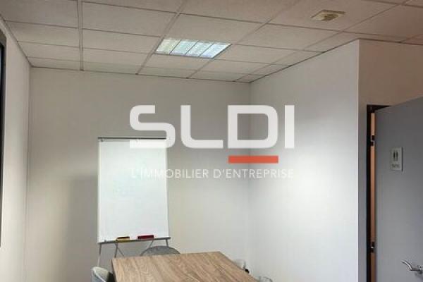 Bureaux A LOUER - VILLEURBANNE - 100 m²