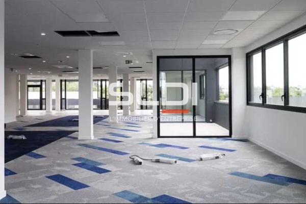 Bureaux A VENDRE OU A LOUER - LIMONEST - 186 m²