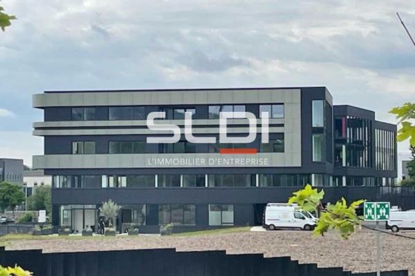 Bureaux A VENDRE OU A LOUER - LIMONEST - 186 m²