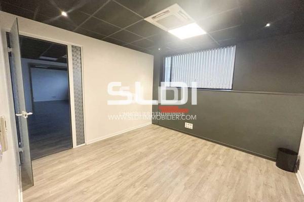 Locaux d'activités A VENDRE - RILLIEUX LA PAPE - 330 m²