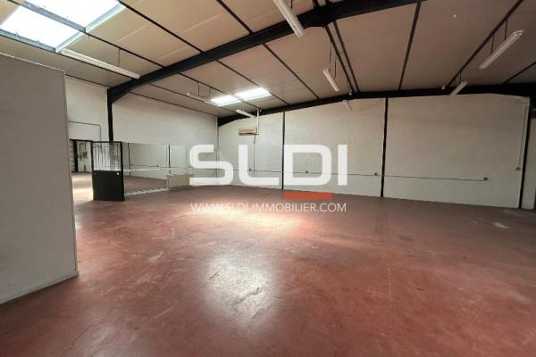 Locaux d'activités A LOUER - GENAY - 382 m²