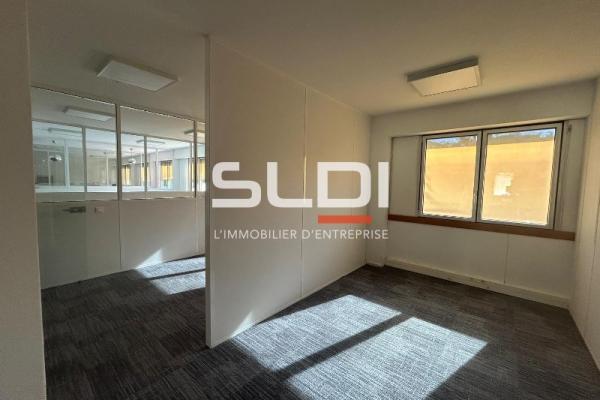 Bureaux A LOUER - ECULLY - 162 m²