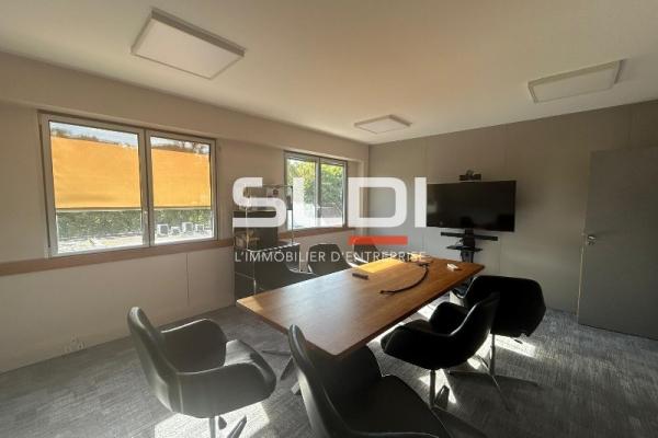 Bureaux A LOUER - ECULLY - 162 m²
