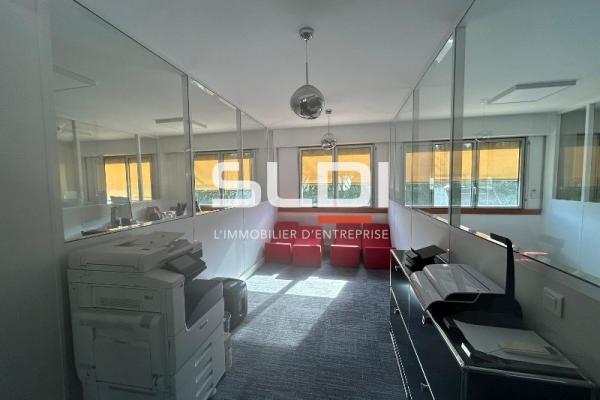 Bureaux A LOUER - ECULLY - 162 m²