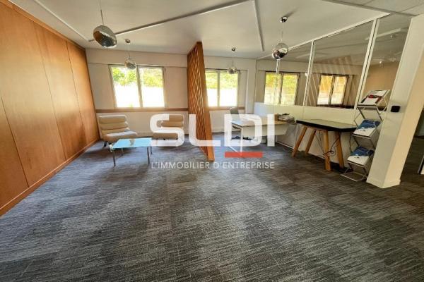 Bureaux A LOUER - ECULLY - 162 m²