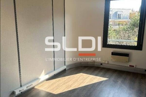 Bureaux A LOUER - LYON - 900 m²