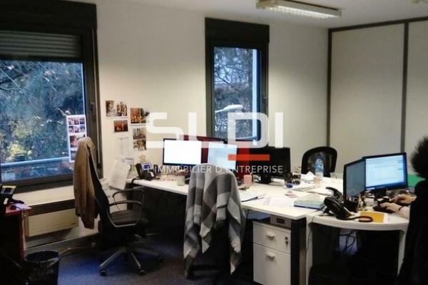 Bureaux A LOUER - LYON - 900 m²